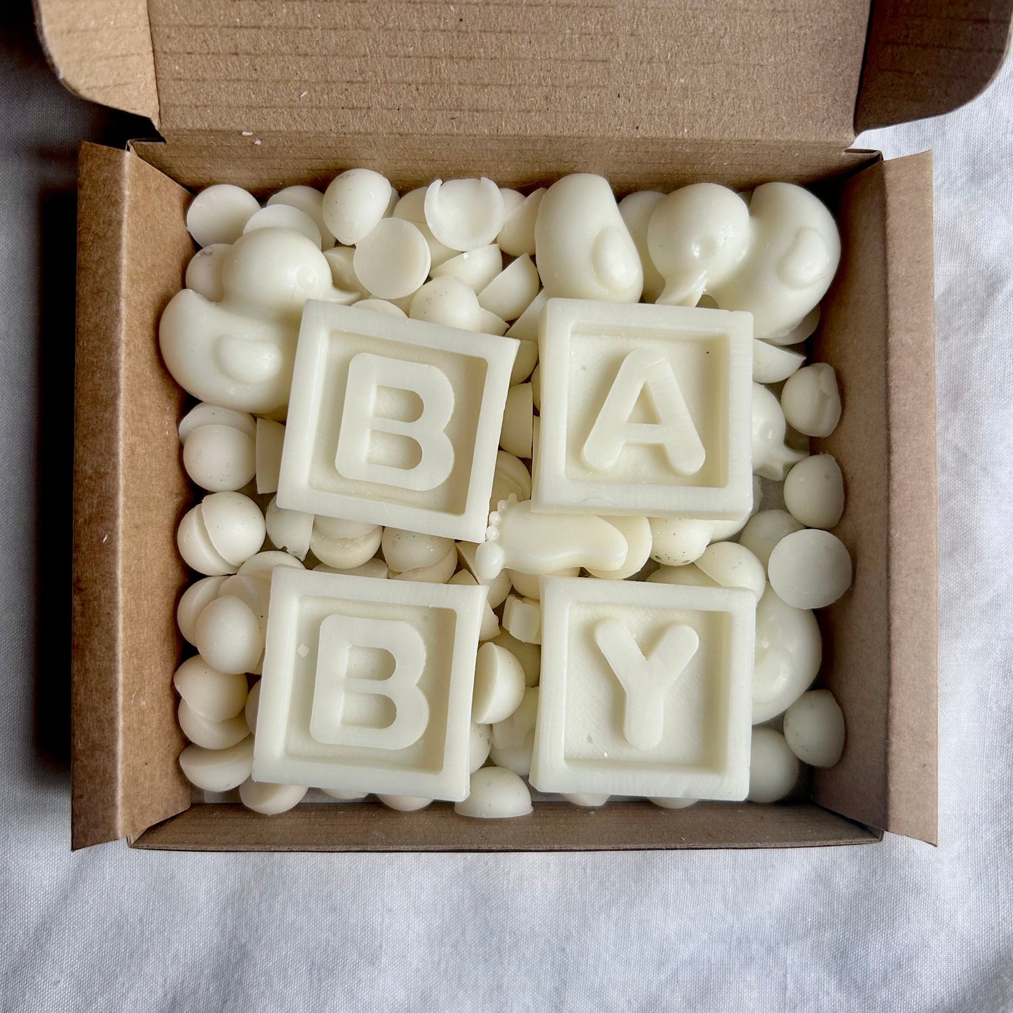 Newborn Cudddles: Mini Soy Wax Melt Scoopie Dots